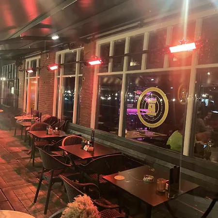 住宿加早餐酒店 De Petrakerk