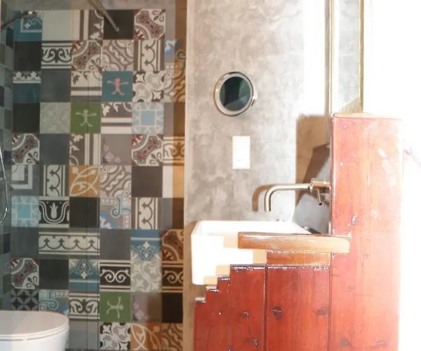 De Petrakerk Oda ve Kahvaltı Rijnsburg